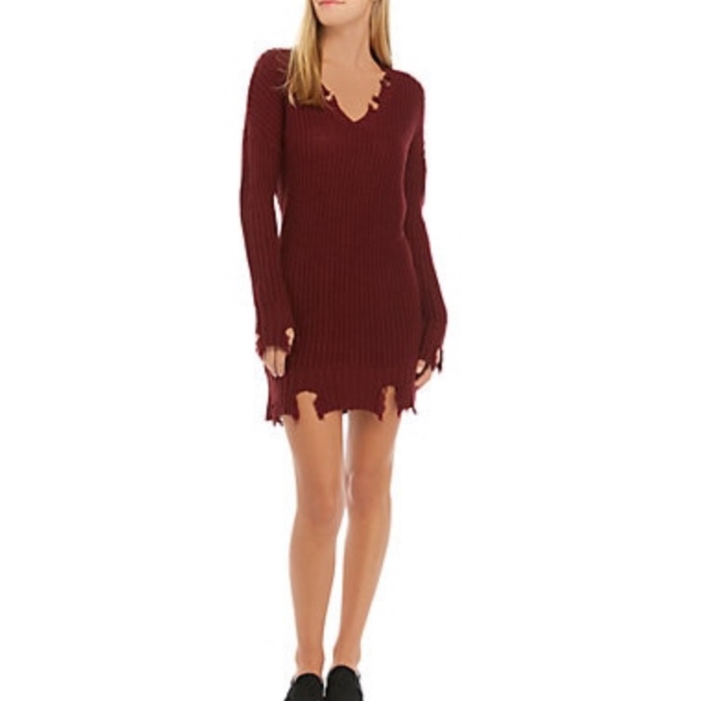 NWT Wonderly - Large distressed hem Sweater Dress